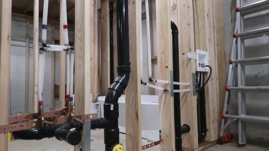 how-to-attach-pvc-pipe-to-wall